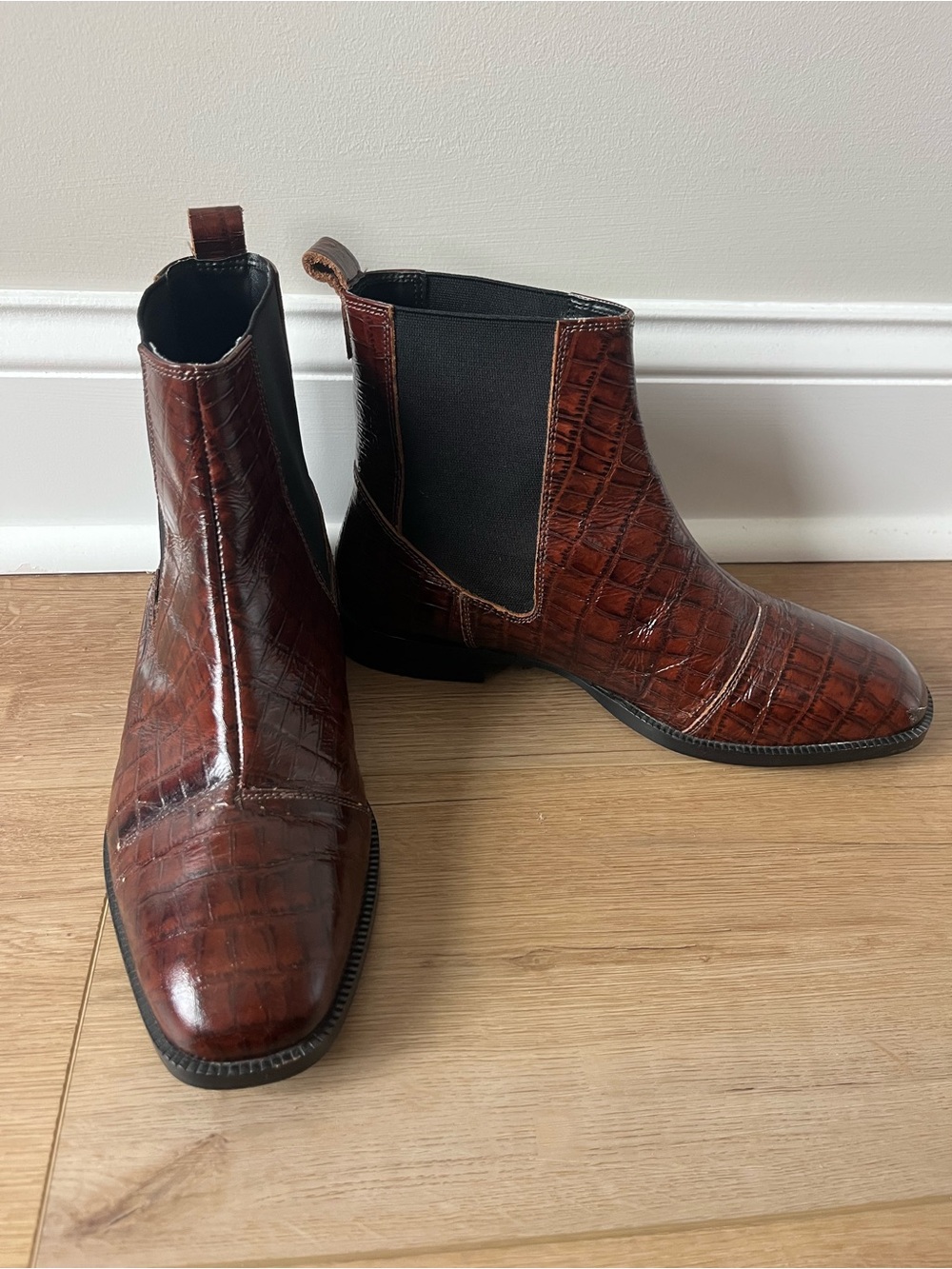 ASOS Design Alyssa Brown Croc Leather Chelsea Boot (7) - Picture 2 of 4